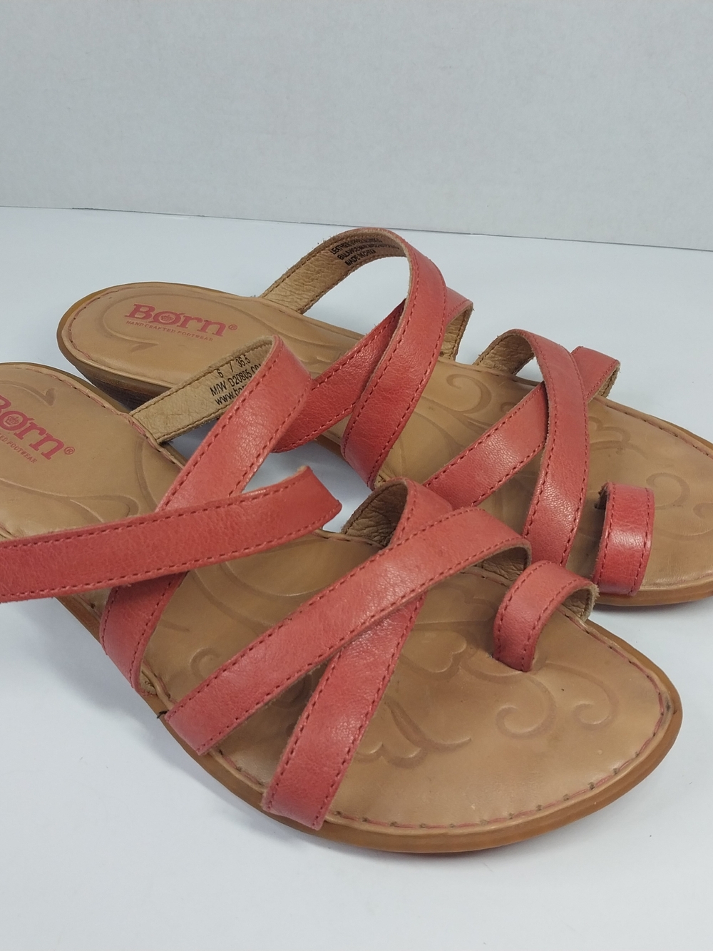 Born Lani Sandals Womens Size 6 Leather Coral Slip On Boho Resort Summer Shoes